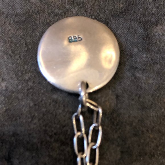 Sterling Silver 925 Necklace with a paperclip chain and a wavy disc as pendant. - Picture 5 of 9